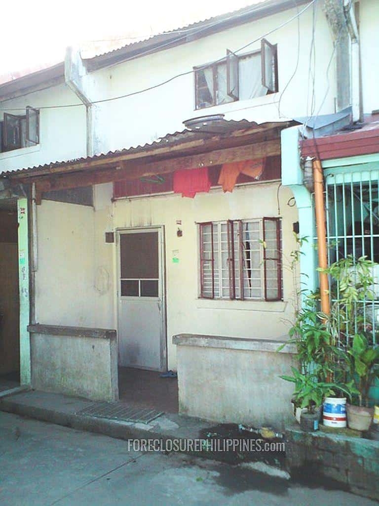 BFS Foreclosed Town House at VILLA DE CALAMBA SUBD., Bo. Bucal, Calamba