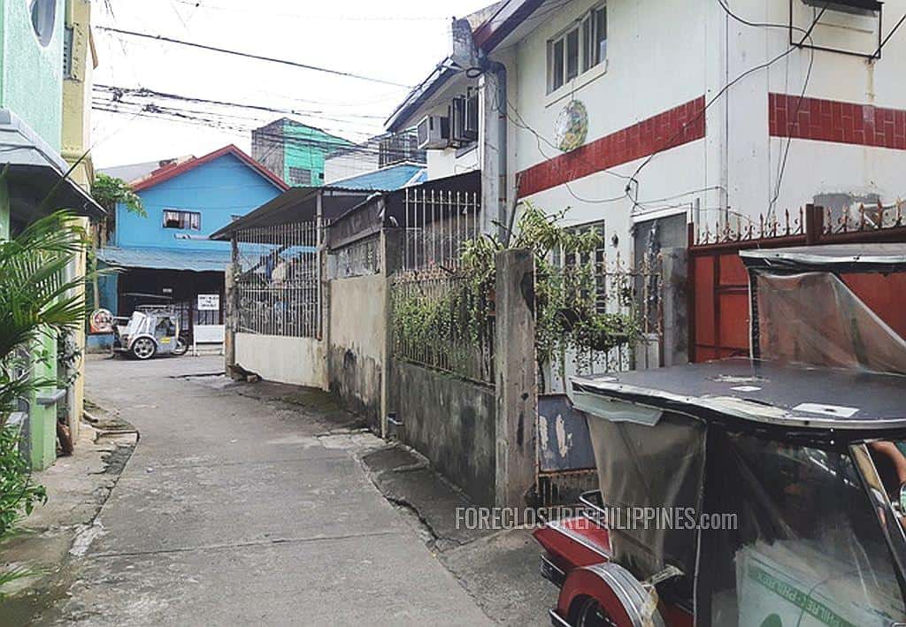 BFS Foreclosed Town House at VILLA DE CALAMBA SUBD., Bo. Bucal, Calamba