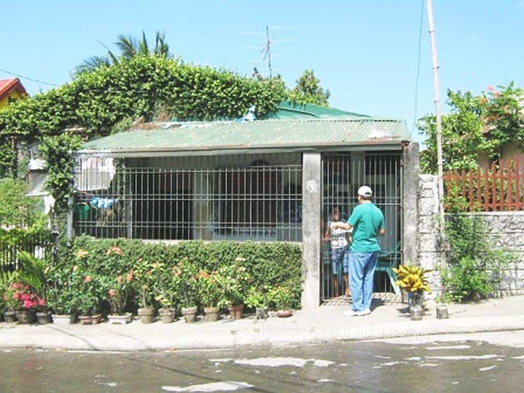 BFS Foreclosed Duplex at CAPITOL HILLS EXEC. SUBD., Brgy. Lapidario