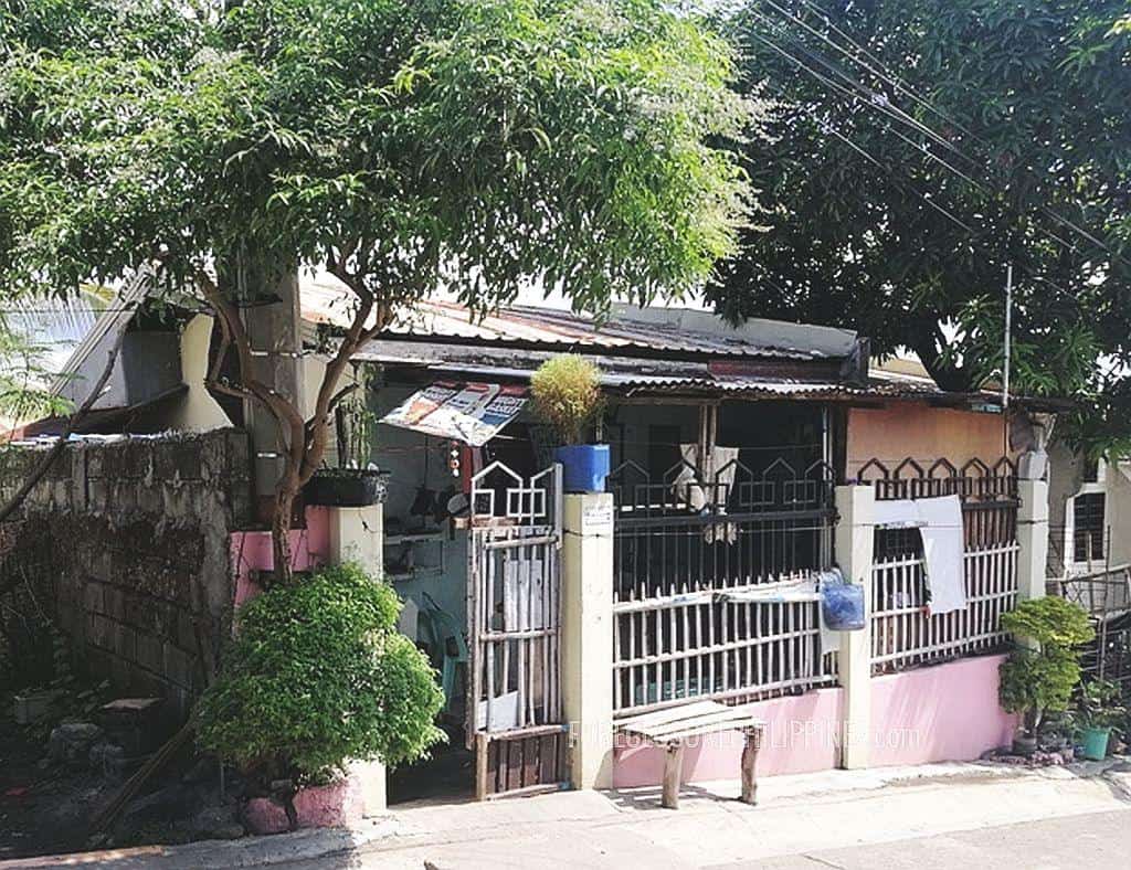 BFS Foreclosed Row House at TIERRA MONTE, Bo. Nangka, San Mateo, Rizal