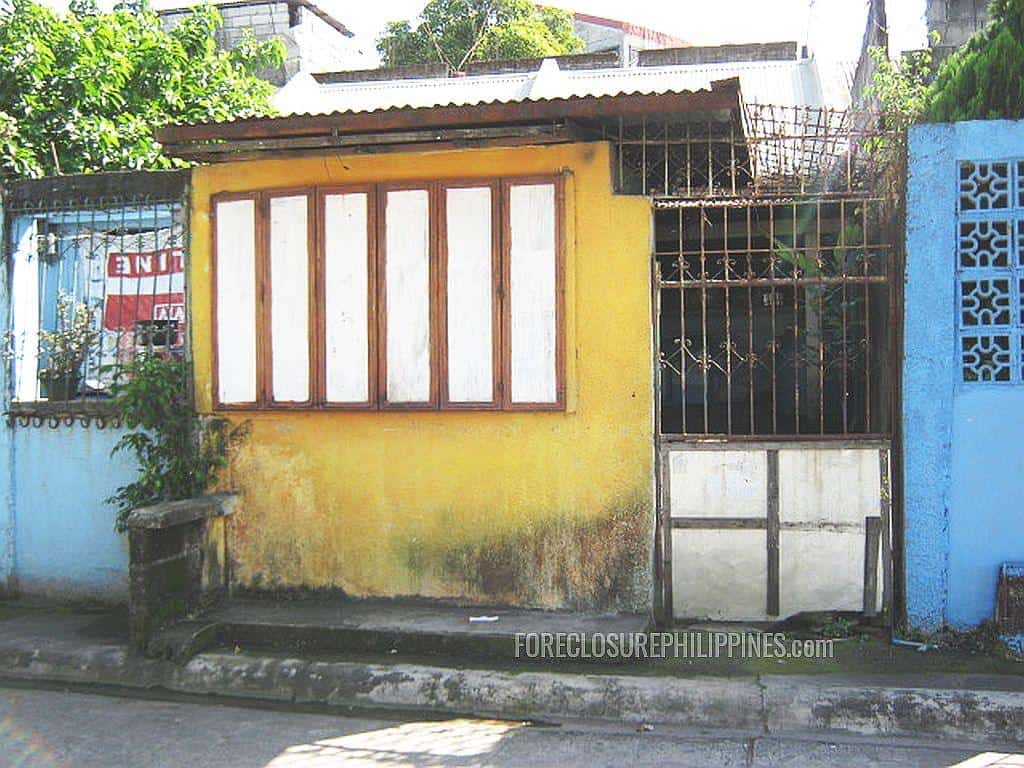 BFS Foreclosed Row House at B1, L2, Road Lot 1, TIERRA NOVA ROYALE