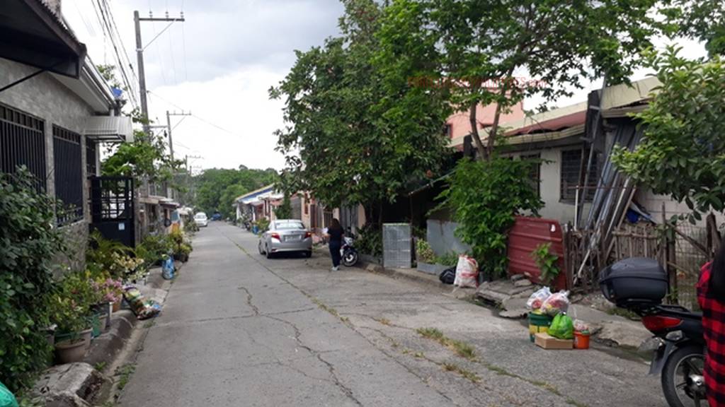 BFS Foreclosed Row House at PALMERA HOMESNORTHWINDS CITY, Bo. Kaypian