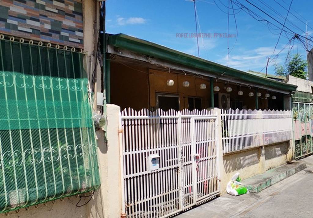 BFS Foreclosed Single Attached House and Lot OLIVAREZ HOMES SOUTH, Bo. Calaboso, Biñan, Laguna