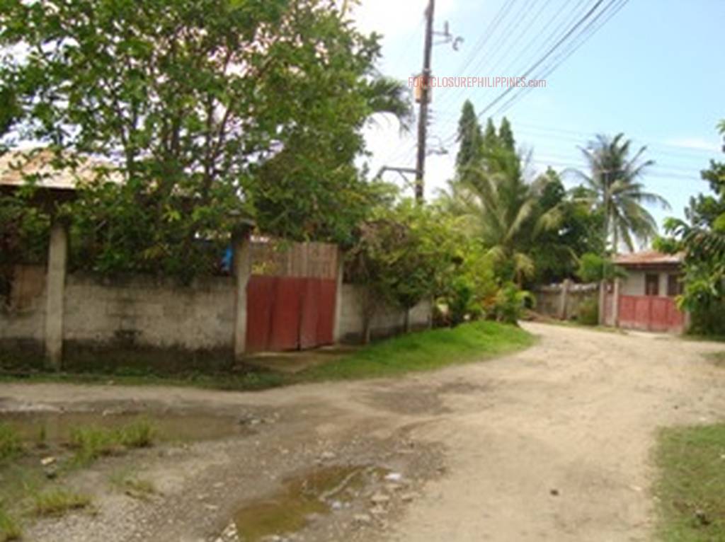 BFS Foreclosed Single Attached House and Lot VILLAMAR SUBD., Bo
