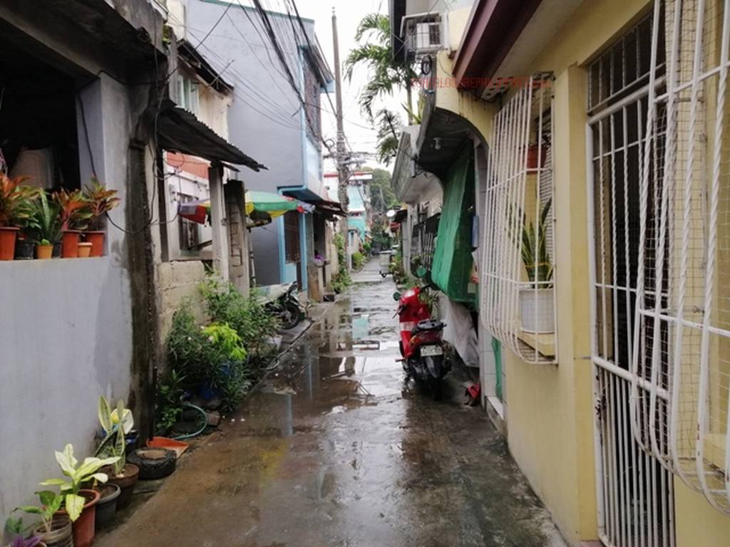 BFS Foreclosed Town House Regular Complete VILLA DE CALAMBA SUBD