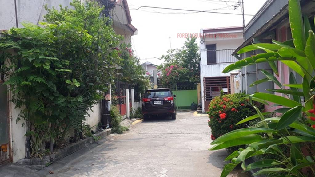 BFS Foreclosed Single Attached Complete at ADELINA COMPLEX III, Bo