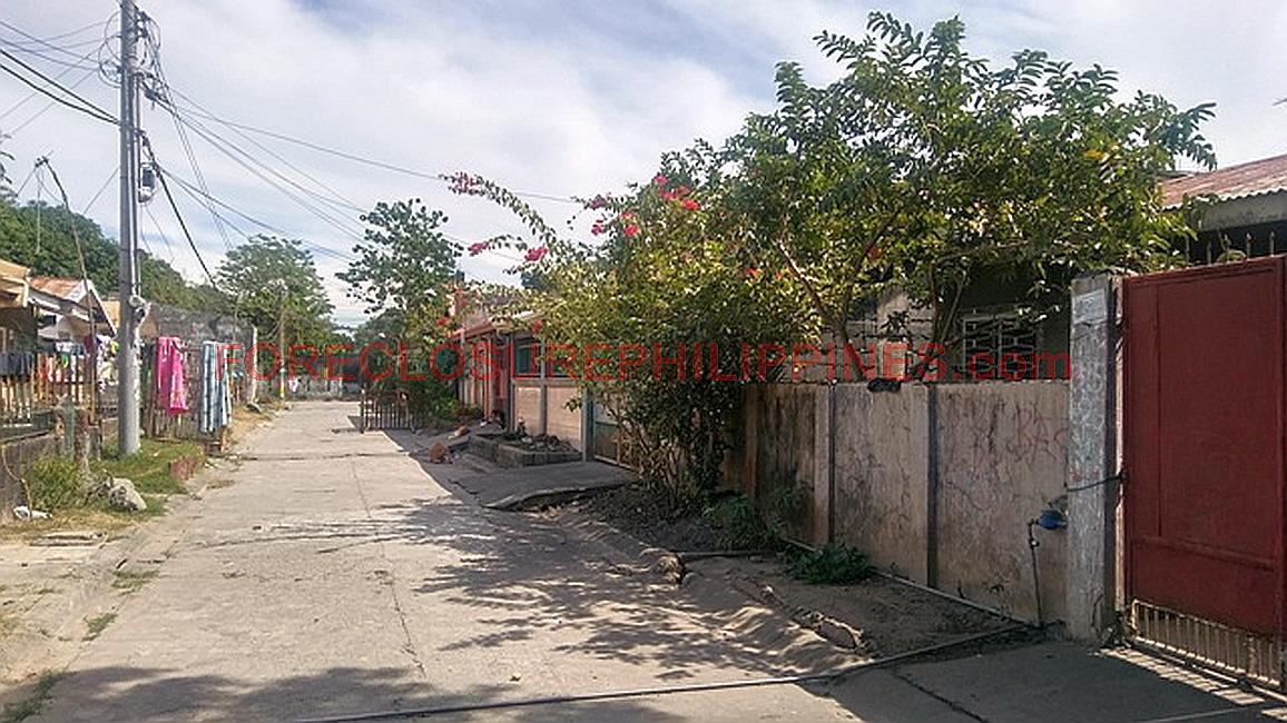 BFS Foreclosed Single Detached House and Lot VILLA STA. BARBARA SUBD
