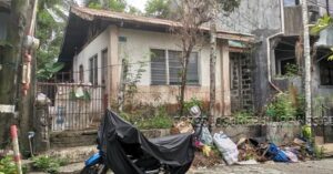 BFS Foreclosed House and Lot at LOPEZ HOUSING PROJECT